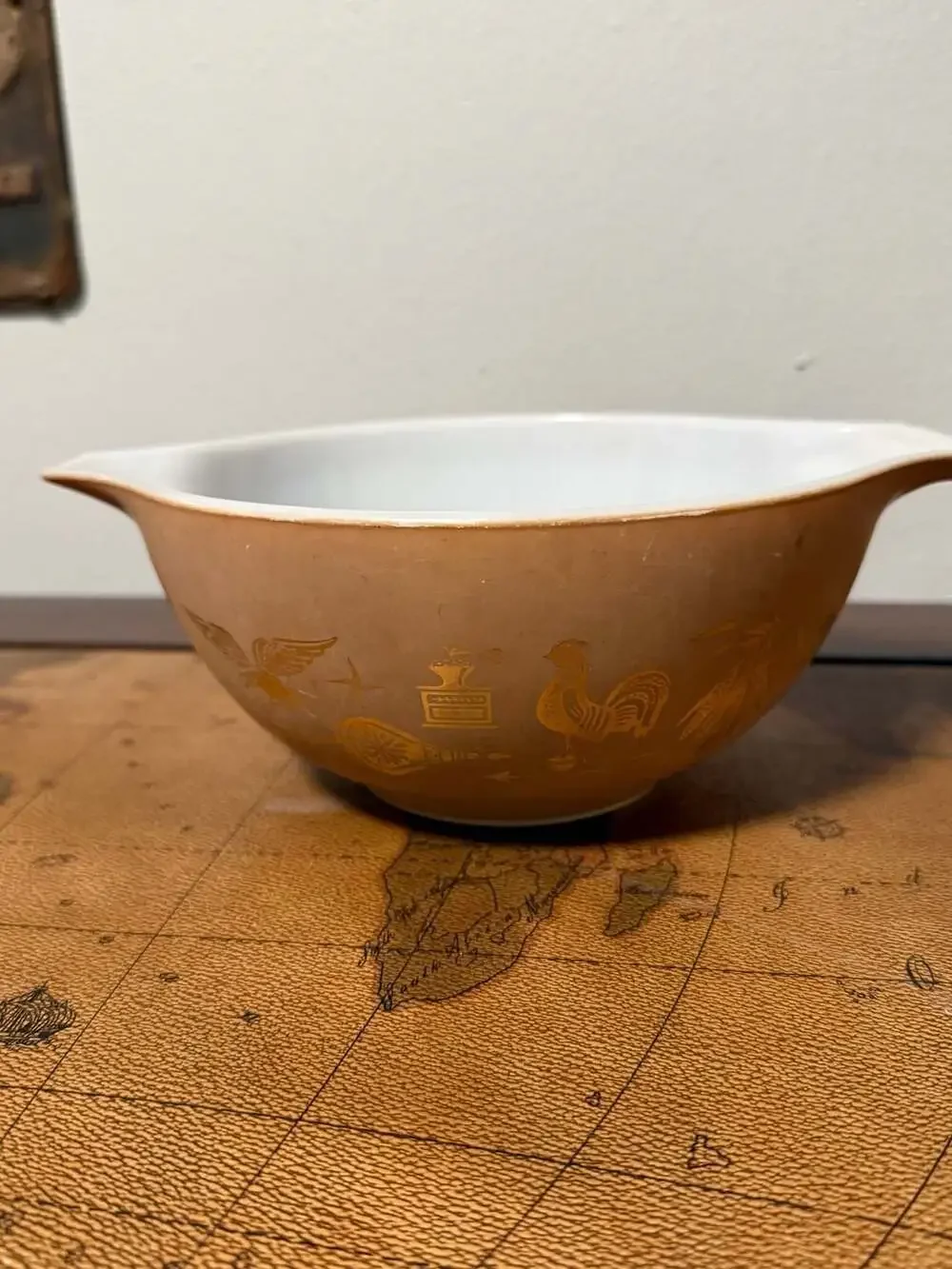 Vintage Pyrex Early American Cinderella Mixing Bowl, 1 1/2 Quart, Model 442